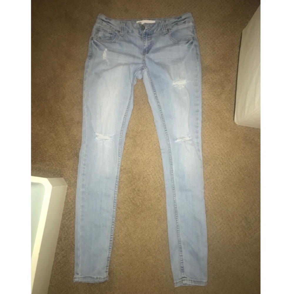 light wash skinny jeans